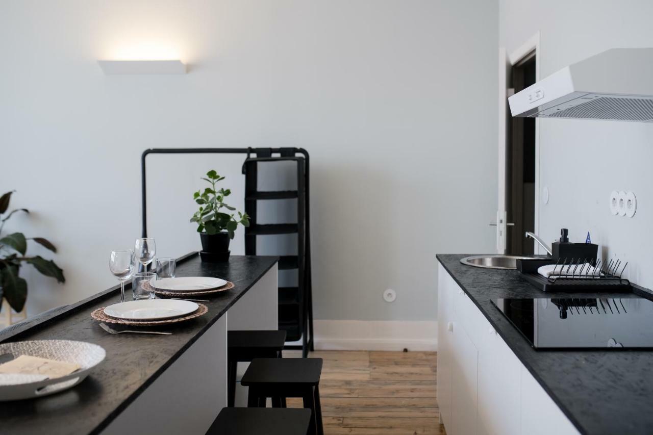 Baixa24 •P2R• Bright Apt In Vibrant Downtown Porto Exterior foto