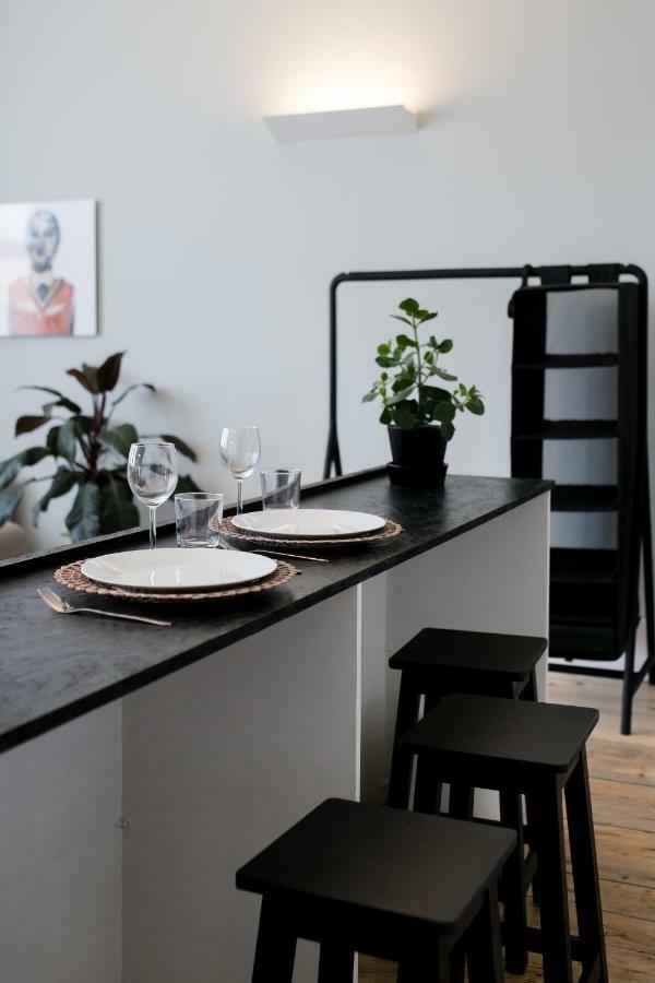 Baixa24 •P2R• Bright Apt In Vibrant Downtown Porto Exterior foto