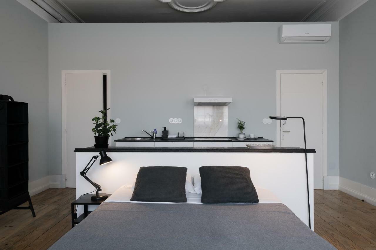 Baixa24 •P2R• Bright Apt In Vibrant Downtown Porto Exterior foto